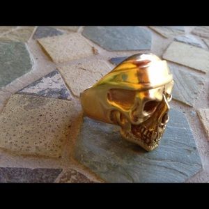 18k solid gold. 50 Gram Golden Skull.